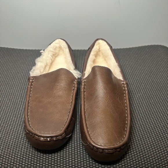 Koolaburra by UGG Slippers Mens 8 BrownTipton Smooth Faux Fur Moccasin 1154810 main image 6